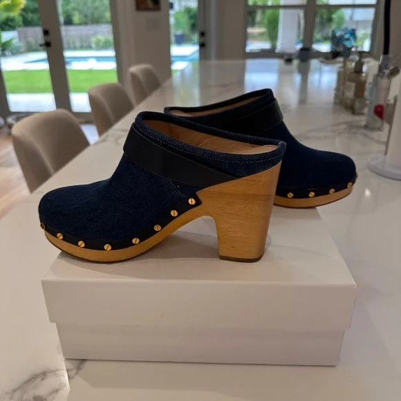 VERÓNICA BEARD BLUE SUADE CLOGS size 8.5 - Picture 7 of 7